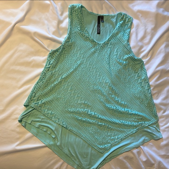 Asymmetrical Green Tank Top with Unique Design - Picture 1 of 4